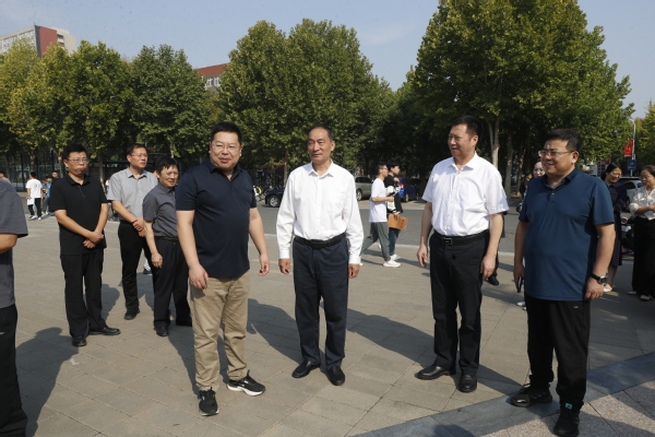 学校成功举办青岛、淮安两地市专场招聘活动
