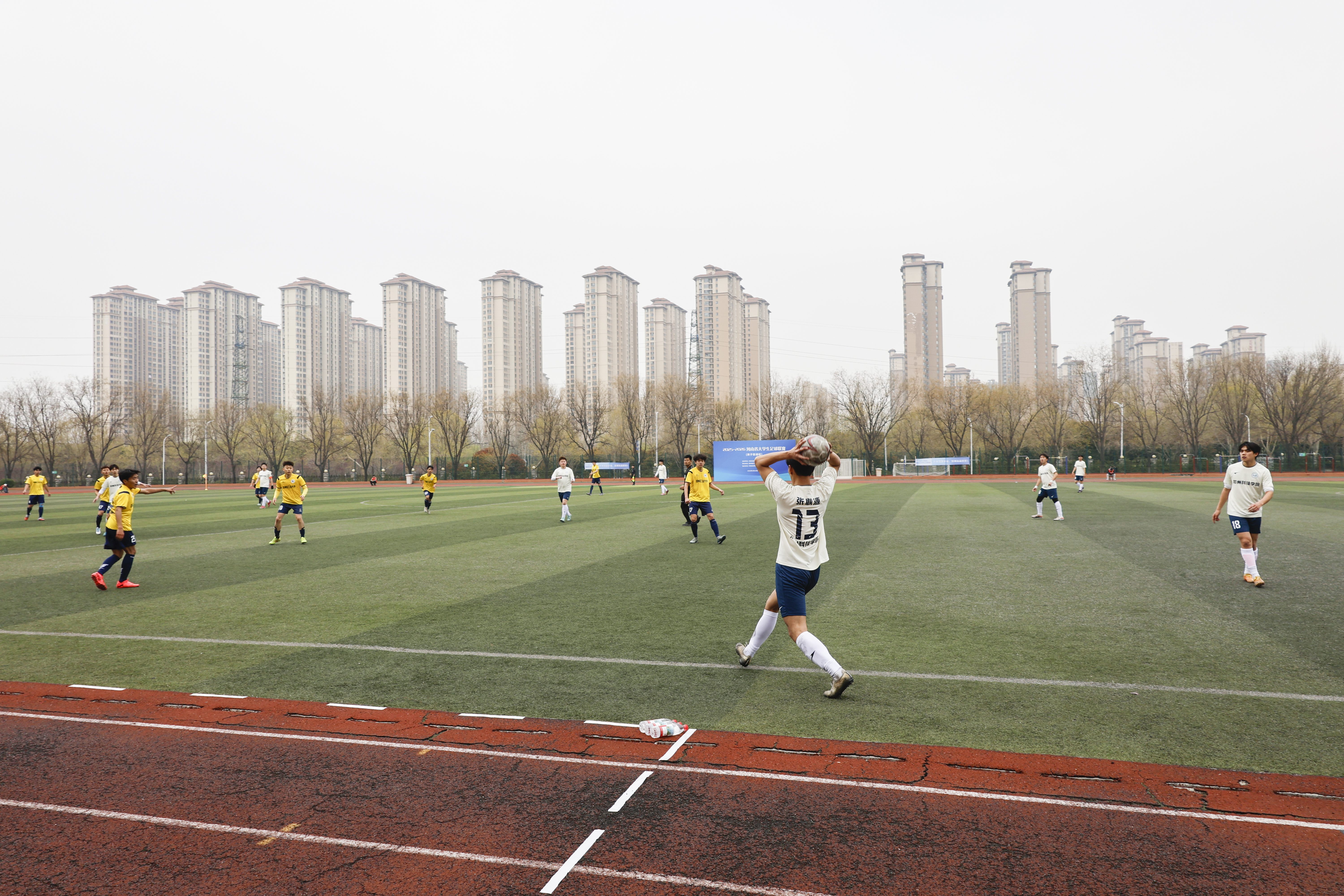 2025-2026年河南省大学生足球联赛（郑西赛区）在我校成功举办